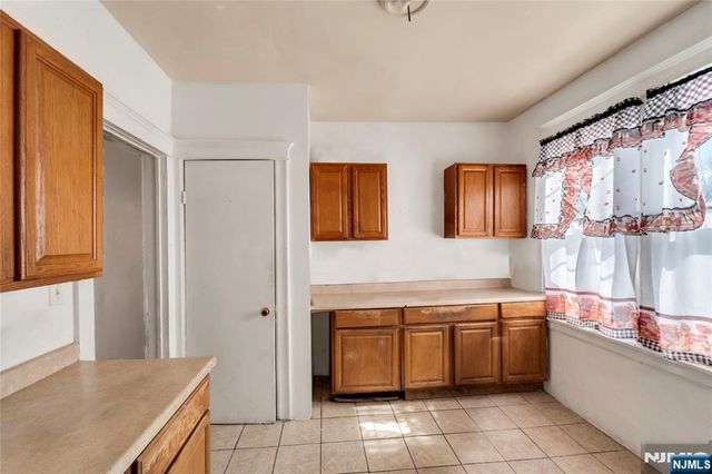 265 Queen Anne Road, Bogota, NJ 07603