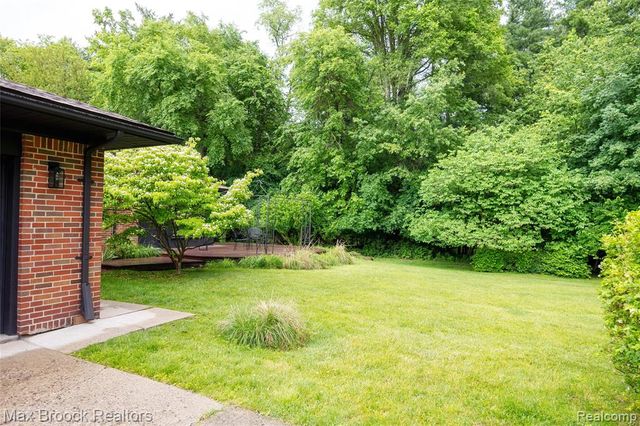 29030 Millbrook Road, Farmington Hills, MI 48334