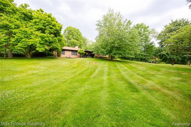 29030 Millbrook Road, Farmington Hills, MI 48334