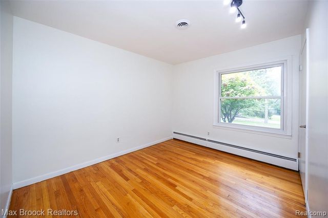29030 Millbrook Road, Farmington Hills, MI 48334