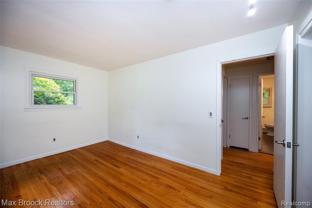 29030 Millbrook Road, Farmington Hills, MI 48334