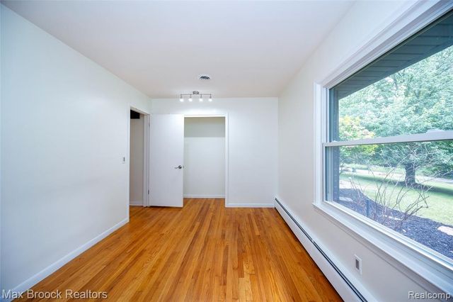 29030 Millbrook Road, Farmington Hills, MI 48334