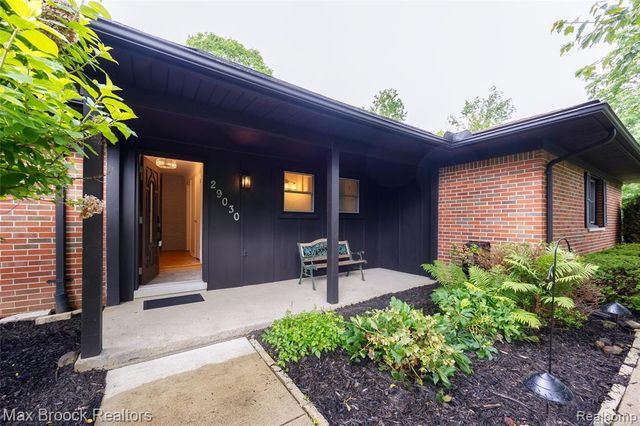 29030 Millbrook Road, Farmington Hills, MI 48334