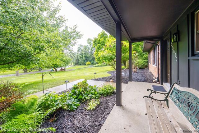 29030 Millbrook Road, Farmington Hills, MI 48334