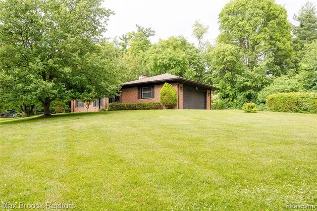 29030 Millbrook Road, Farmington Hills, MI 48334