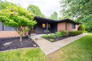 29030 Millbrook Road, Farmington Hills, MI 48334