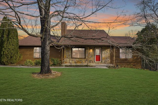 6600 Springer Drive, Knoxville, TN 37918