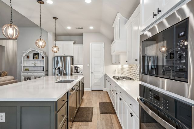 2618 Seth Drive, Midlothian, TX 76065