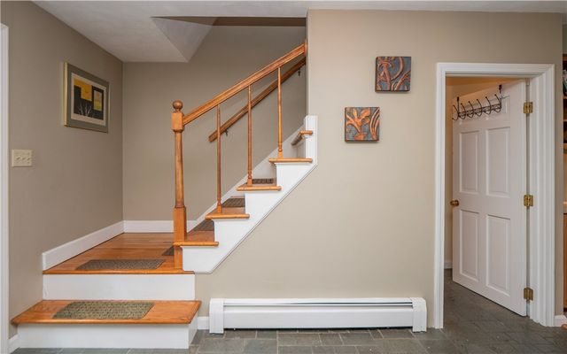 80 Bliss Mine Road, Newport, RI 02840