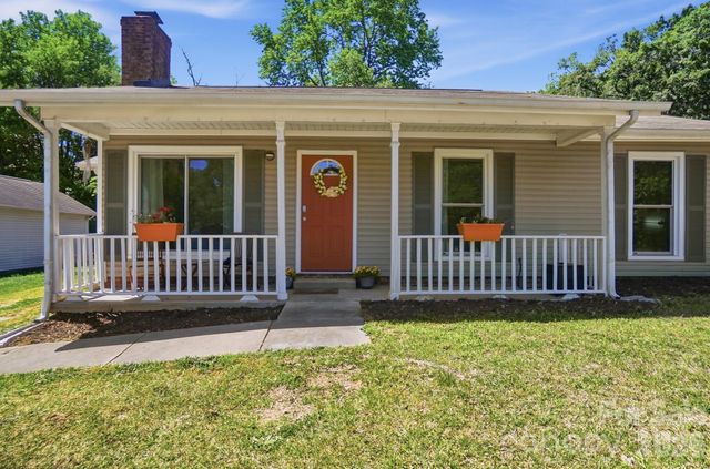 9415 Potpourri Place, Charlotte, NC 28215