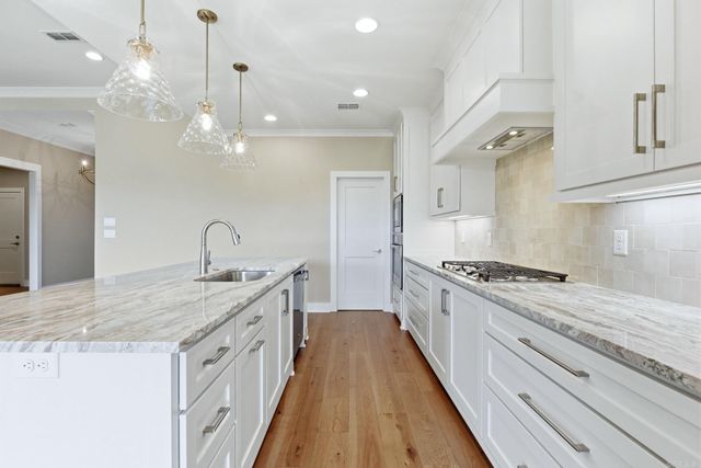 43 Mountain Brook Road, Little Rock, AR 72223