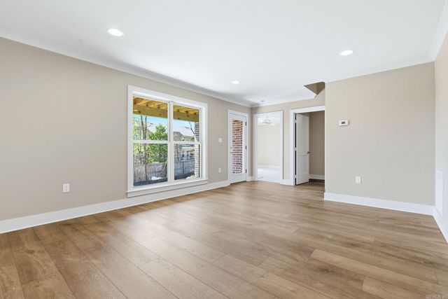 43 Mountain Brook Road, Little Rock, AR 72223