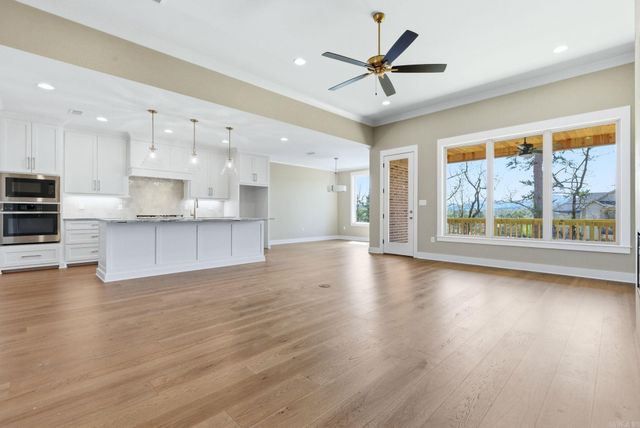 43 Mountain Brook Road, Little Rock, AR 72223