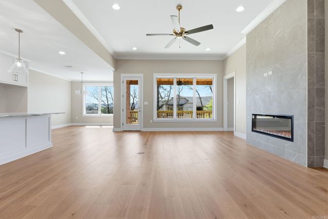 43 Mountain Brook Road, Little Rock, AR 72223