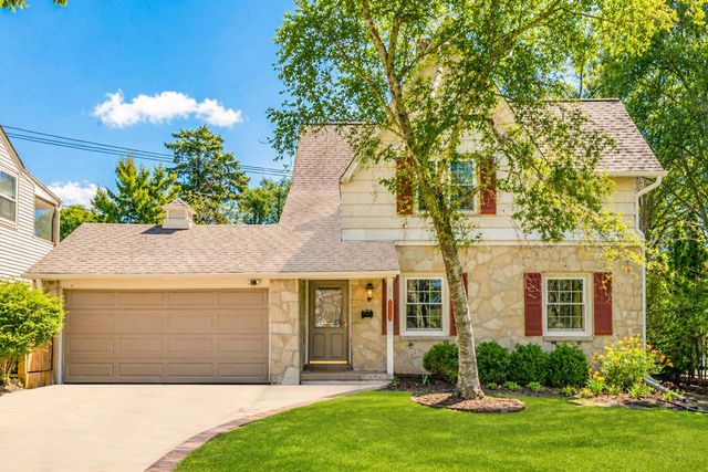 6166 Santa Monica BOULEVARD, Whitefish Bay, WI 53217