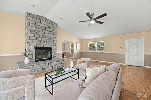 6831 Perinwood Drive, Green Twp, OH 45248