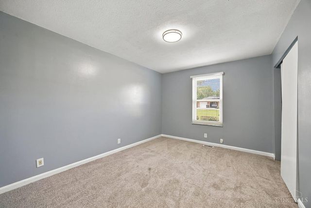 6831 Perinwood Drive, Green Twp, OH 45248