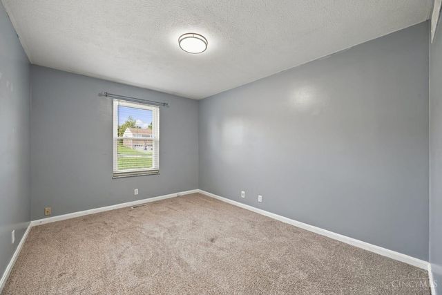 6831 Perinwood Drive, Green Twp, OH 45248