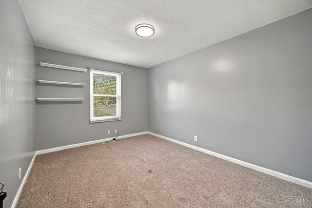 6831 Perinwood Drive, Green Twp, OH 45248