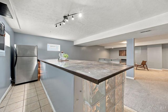 6831 Perinwood Drive, Green Twp, OH 45248