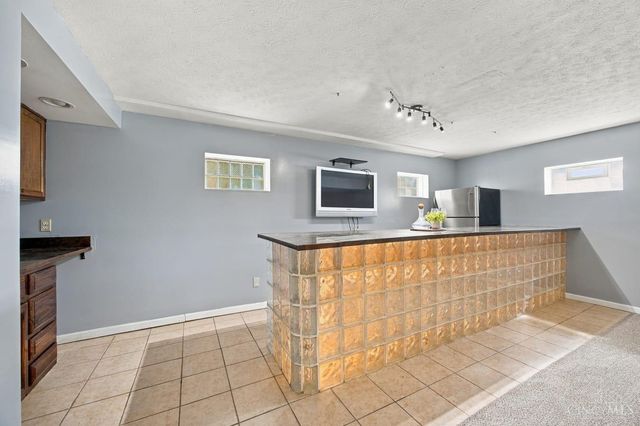 6831 Perinwood Drive, Green Twp, OH 45248
