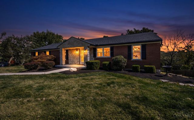 6831 Perinwood Drive, Green Twp, OH 45248