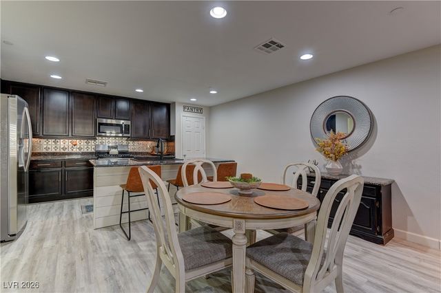 3073 Camino Sereno Avenue, Henderson, NV 89044