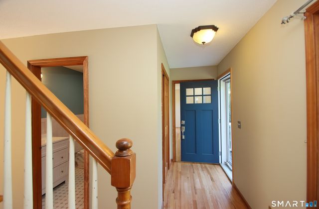 31 Cliffside Drive, Wallingford, CT 06492