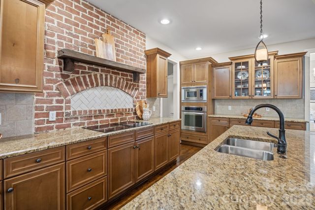 3143 James Plantation Drive, Denver, NC 28037