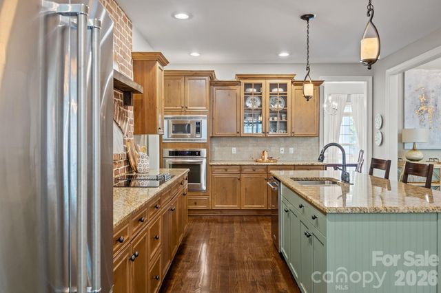 3143 James Plantation Drive, Denver, NC 28037