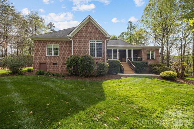 3143 James Plantation Drive, Denver, NC 28037