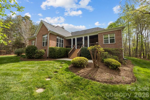 3143 James Plantation Drive, Denver, NC 28037
