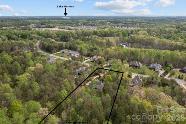 3143 James Plantation Drive, Denver, NC 28037