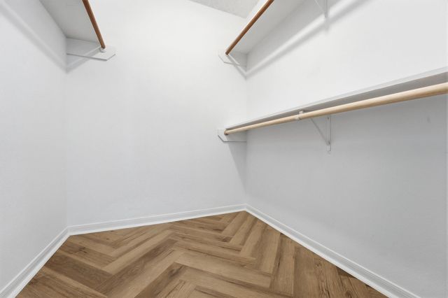 16030 Glenbrook Knoll Lane, Houston, TX 77095