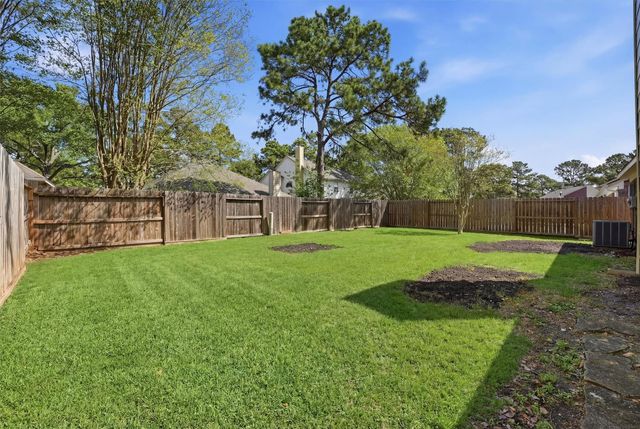 16030 Glenbrook Knoll Lane, Houston, TX 77095