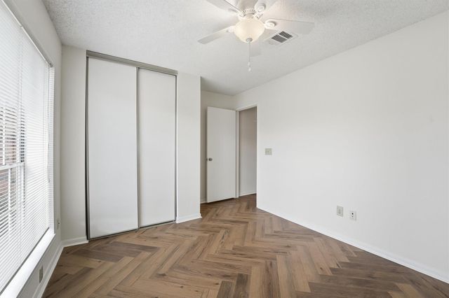 16030 Glenbrook Knoll Lane, Houston, TX 77095