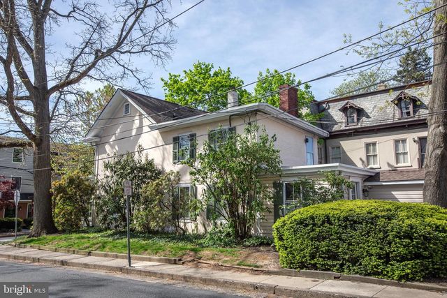 69 E OAKLAND AVE, Doylestown, PA 18901