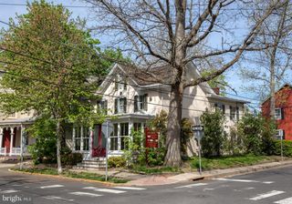 69 E OAKLAND AVE, Doylestown, PA 18901