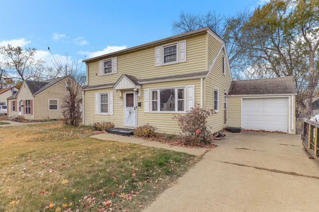 4421 Xenia Avenue N, Crystal, MN 55422