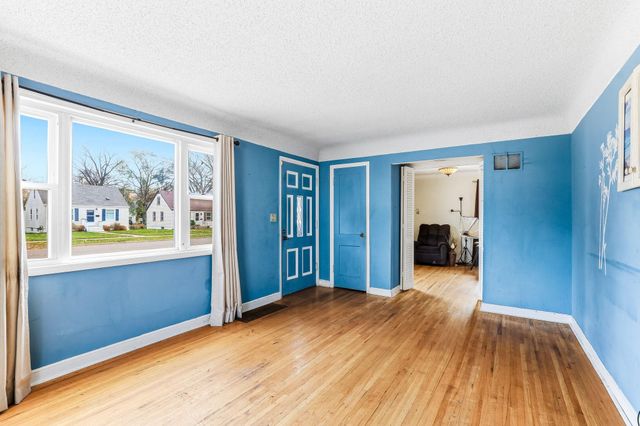 4421 Xenia Avenue N, Crystal, MN 55422