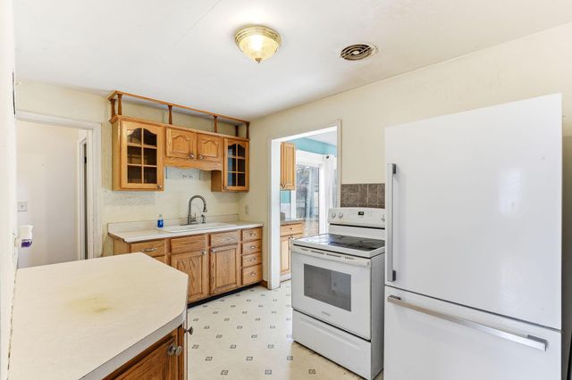 4421 Xenia Avenue N, Crystal, MN 55422