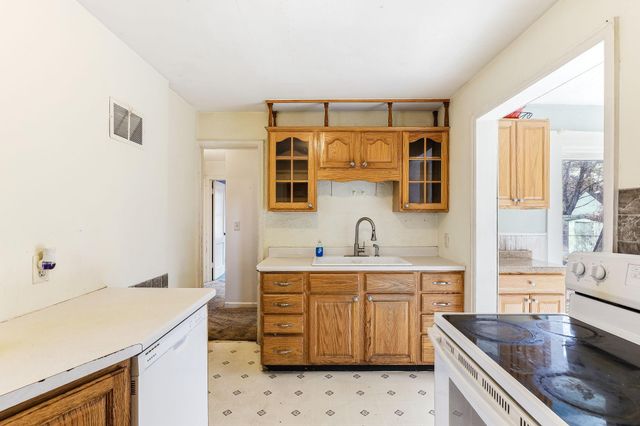 4421 Xenia Avenue N, Crystal, MN 55422