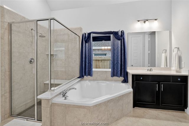 2525 Bramber Drive, College Station, TX 77845