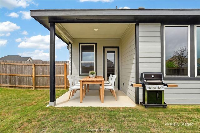 2525 Bramber Drive, College Station, TX 77845