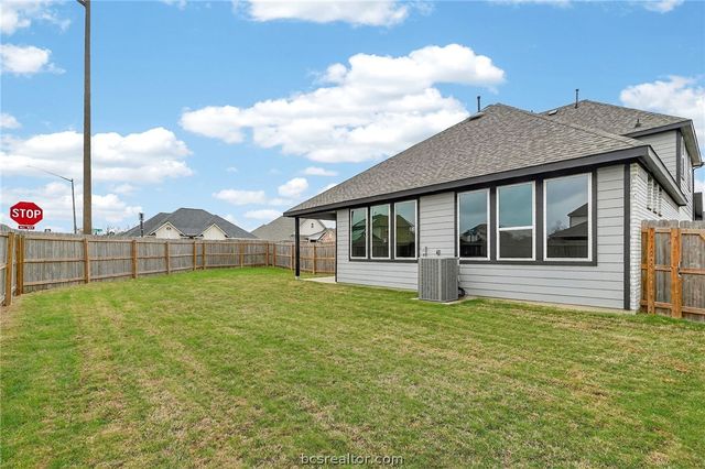 2525 Bramber Drive, College Station, TX 77845