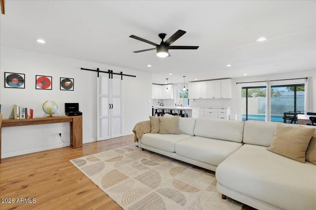 4705 S COUNTRY CLUB Way, Tempe, AZ 85282