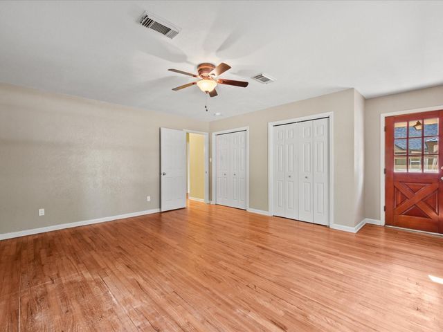 2004 Northshore Drive, Conroe, TX 77304