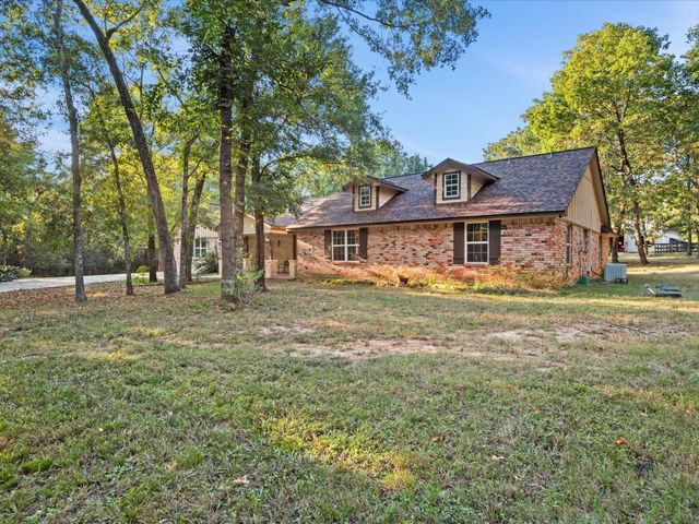 2004 Northshore Drive, Conroe, TX 77304