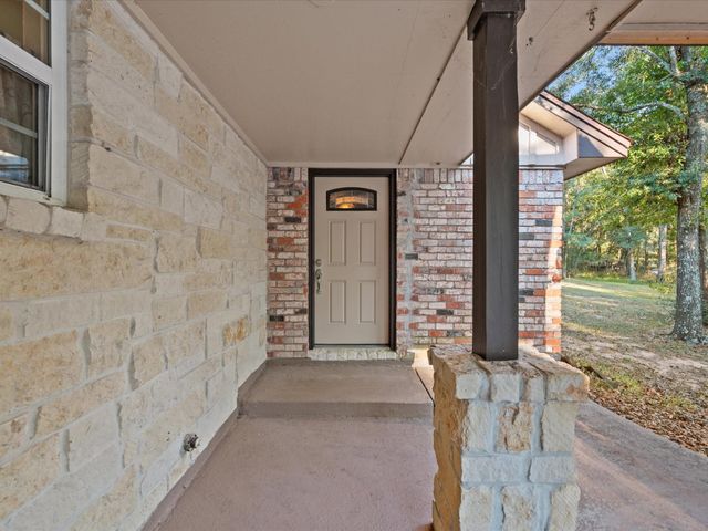 2004 Northshore Drive, Conroe, TX 77304