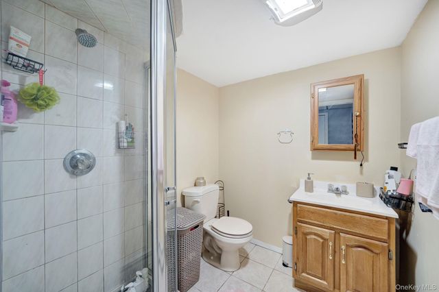 38 E Lyons Street, Melville, NY 11747